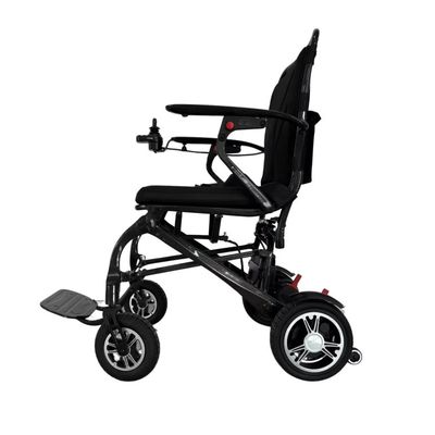 Sedia a rotelle elettrica con telaio in fibra di carbonio T700 e frenatura elettromagnetica