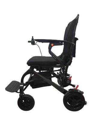 Viaggi confortevoli per disabili e anziani grazie alla sedia a rotelle elettrica in fibra di carbonio